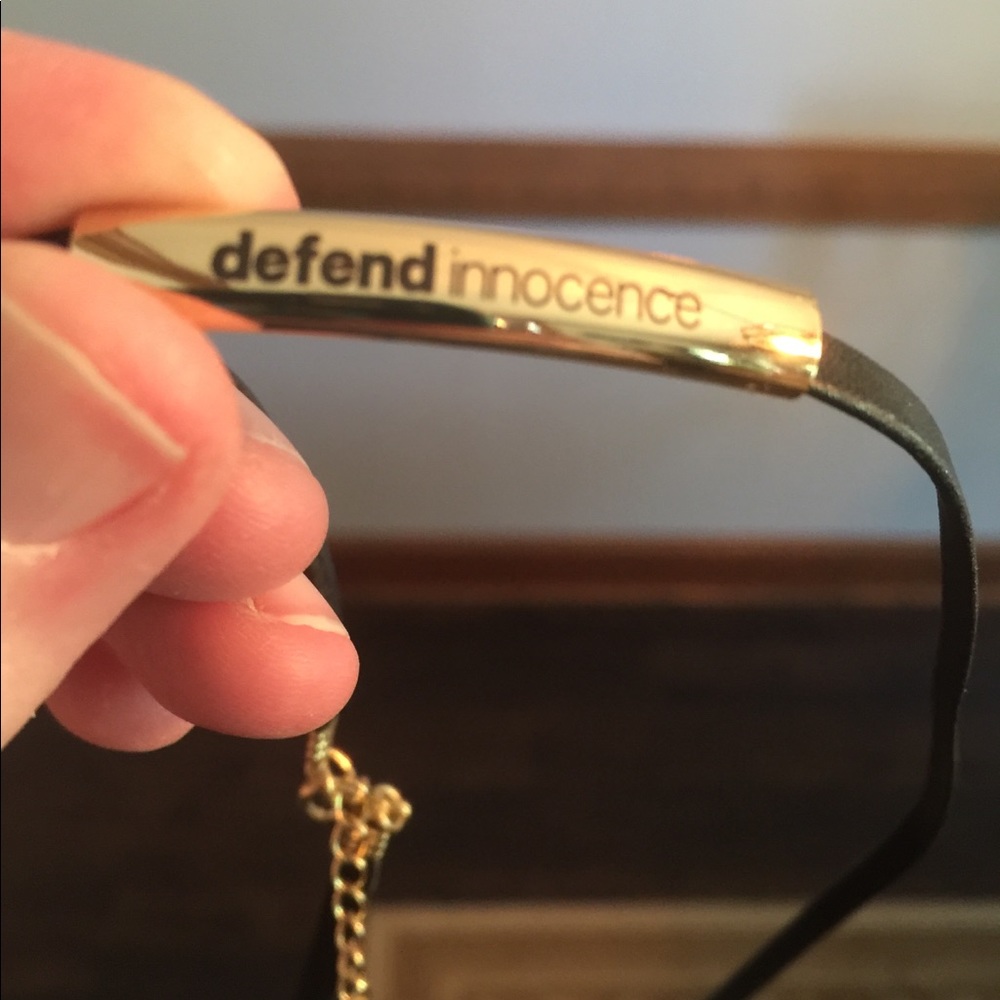 🌟FINAL MARKDOWN 🌟Younique bracelet/choker